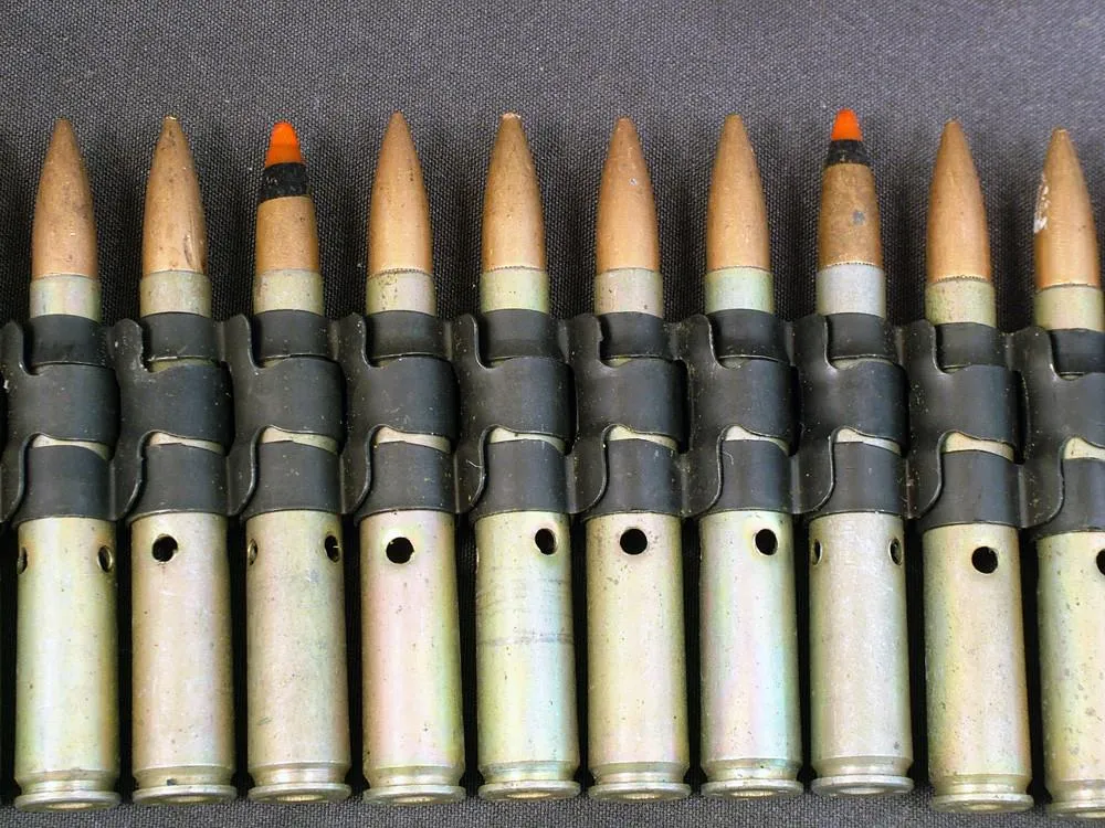 US WW2 Steel Dummy Ball Cartridges In Links: 25 Rounds (Ball/APT)